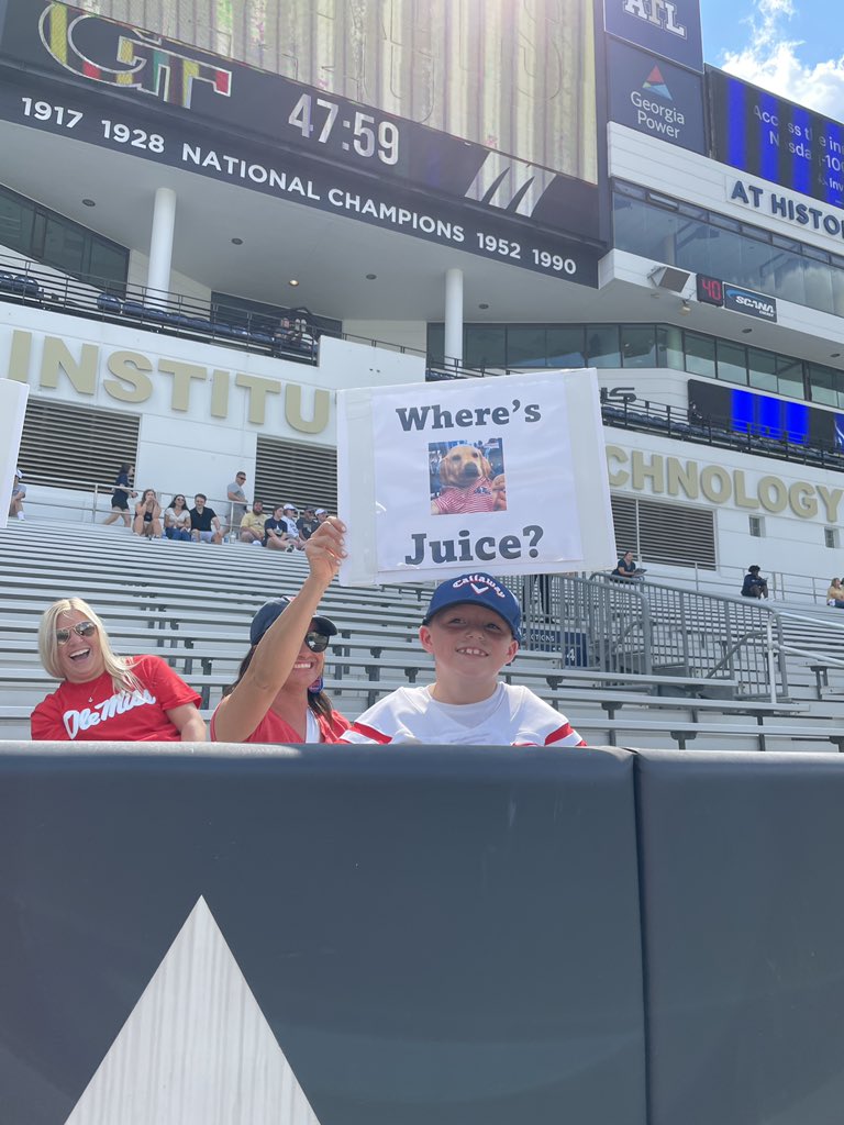 JuiceKiffin's tweet image. AT HOME AND KIND OF UPSET ABOUT IT