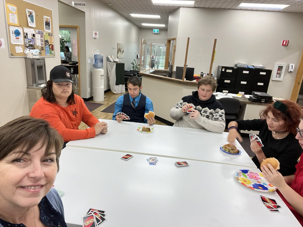 Phoenix_HTCSD's tweet photo. Our regular UNO tables have expanded to two! Building community and getting to know each other. @HolyTrinitySD @LynnesJeff https://t.co/wKhPGsgXsJ