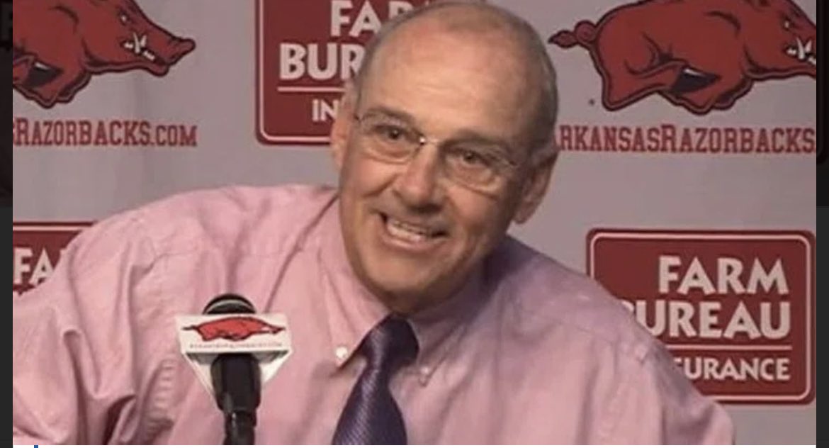 ArkJenB's tweet photo. I don’t want to dislike ole Bobby, but then I remember he’s directly responsible for this…. #WPS #Hogsby90 #BeatMOst https://t.co/7GtxlnhI18
