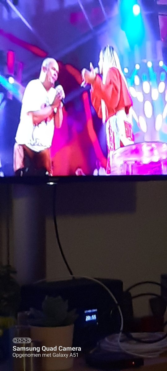 Dorryboudewijn1's tweet photo. kippevel #thestreamers https://t.co/lgn1Zk93P1