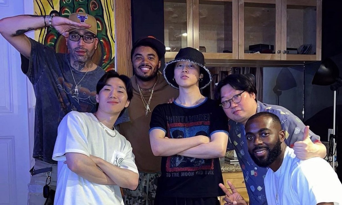 kkukstudio's tweet photo. all these producers with jimin ??? i’m not ready for pjm1 https://t.co/7cElPGJtTz