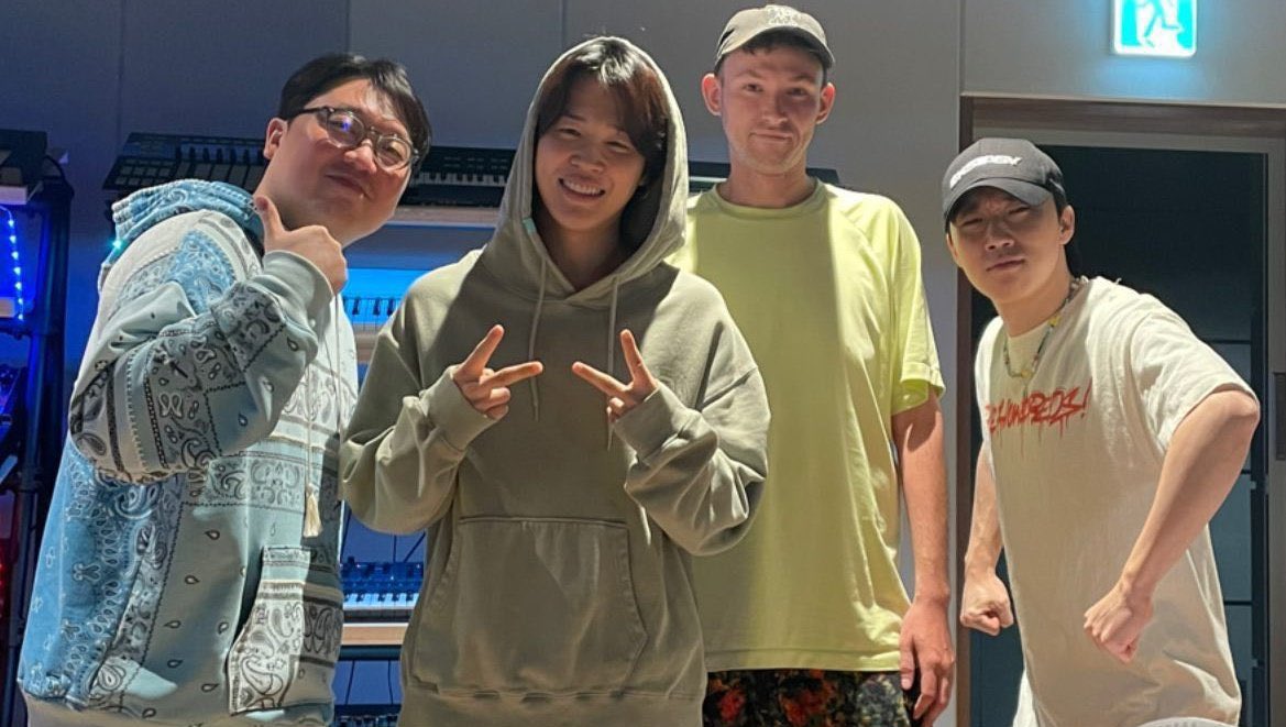 kkukstudio's tweet photo. all these producers with jimin ??? i’m not ready for pjm1 https://t.co/7cElPGJtTz
