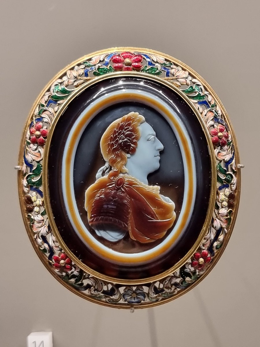 Bh_remi's tweet photo. Voyage passionnant à travers les riches collections de la @laBnF. Un véritable spectacle pour les yeux et l'esprit. https://t.co/py2BgKrHTD