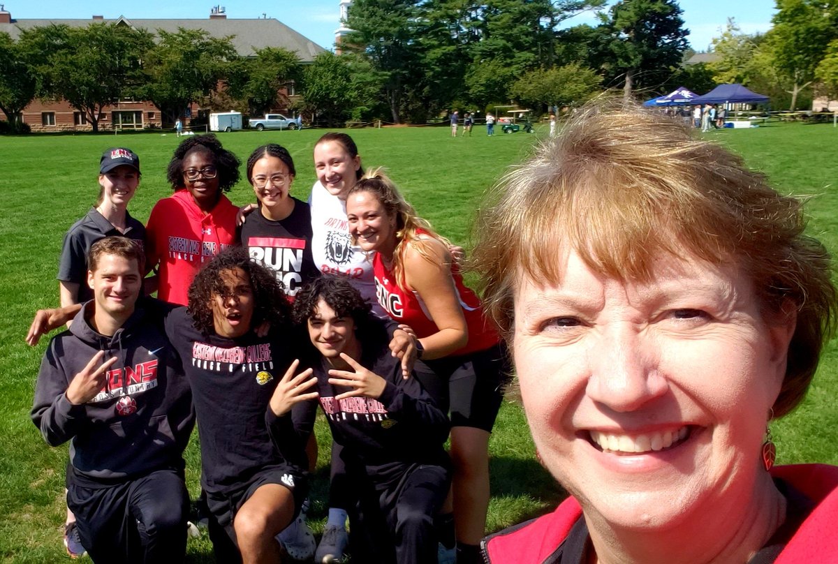 encfar's tweet photo. First Team Selfie! Who's next??🦁👟📷
#encathletefarselfiechallenge
#RunENC
@ENCXCTF
@ENCAthletics https://t.co/Ndx06oahW5