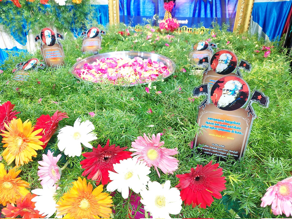 dvkchennai's tweet photo. அனைத்து ஜாதி அர்ச்சகர் சட்டத்தின் படி பணி ஆணை பெற்று ஒரு வருடம் பணியாற்றிய அர்ச்சகர்களுக்கு, சனாதனத்தை வேரறுப்போம் பொதுக்கூட்டத்தில் பாராட்டி சிறப்பு செய்யப்பட்டது... https://t.co/FeOek49QXv