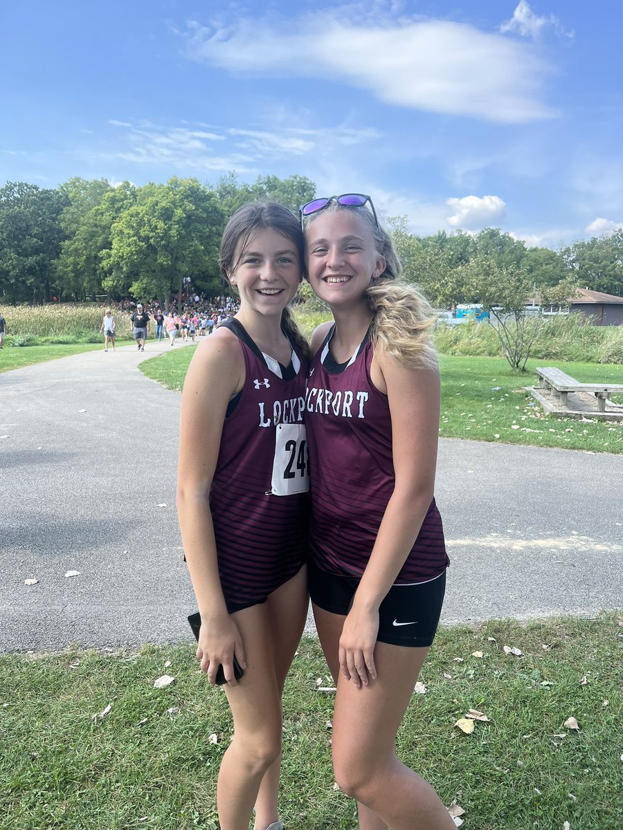 KaylaShea2023's tweet photo. Senior year is flying by! Great day at the Minooka Invitational! #goporters https://t.co/oKAHUP7X6d