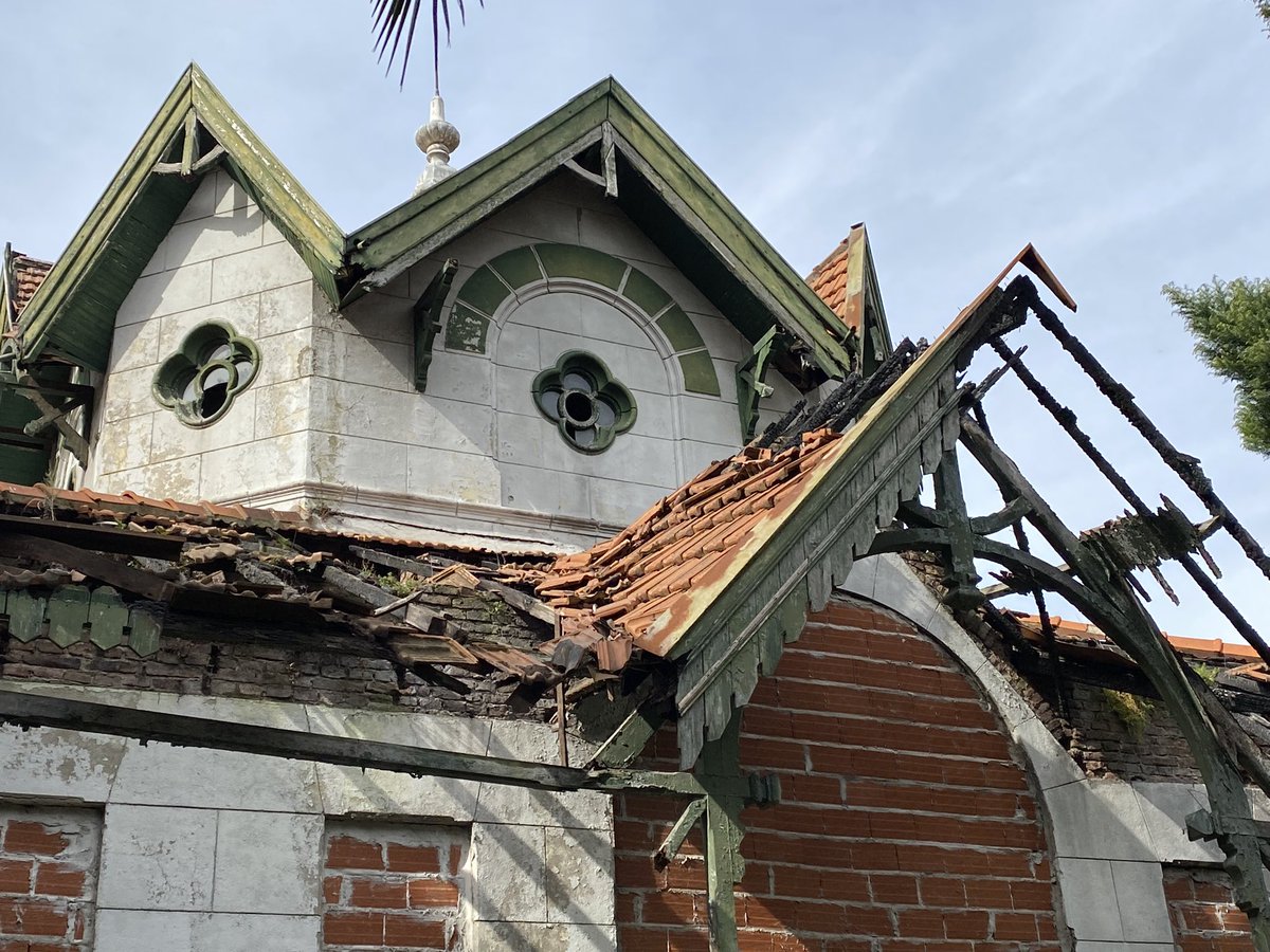 RifkeMashe's tweet photo. Qué abandono, Buenos Aires.
#patrimonio #parque3defebrero https://t.co/PDVIRRwfmr