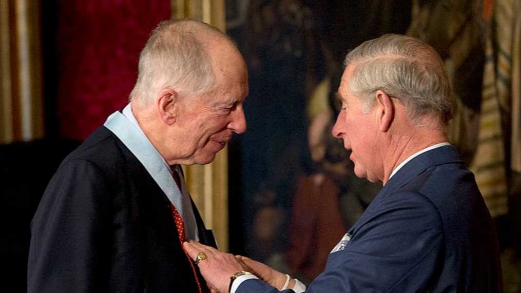 WindsorBlood's tweet photo. The now '#KingCharleslll' giving his Anunnaki-Reptilian cousin, 'Lord' #JacobRothschild a prestigious award 🎖️
The #Rothschilds and #Windsors have been contributing towards the #Agenda for decades 💰🪙
#Agenda #WEF #EnoughIsEnough #Evil #WakeUpPeople #WorldBanking #KingCharles https://t.co/itoosrORnu