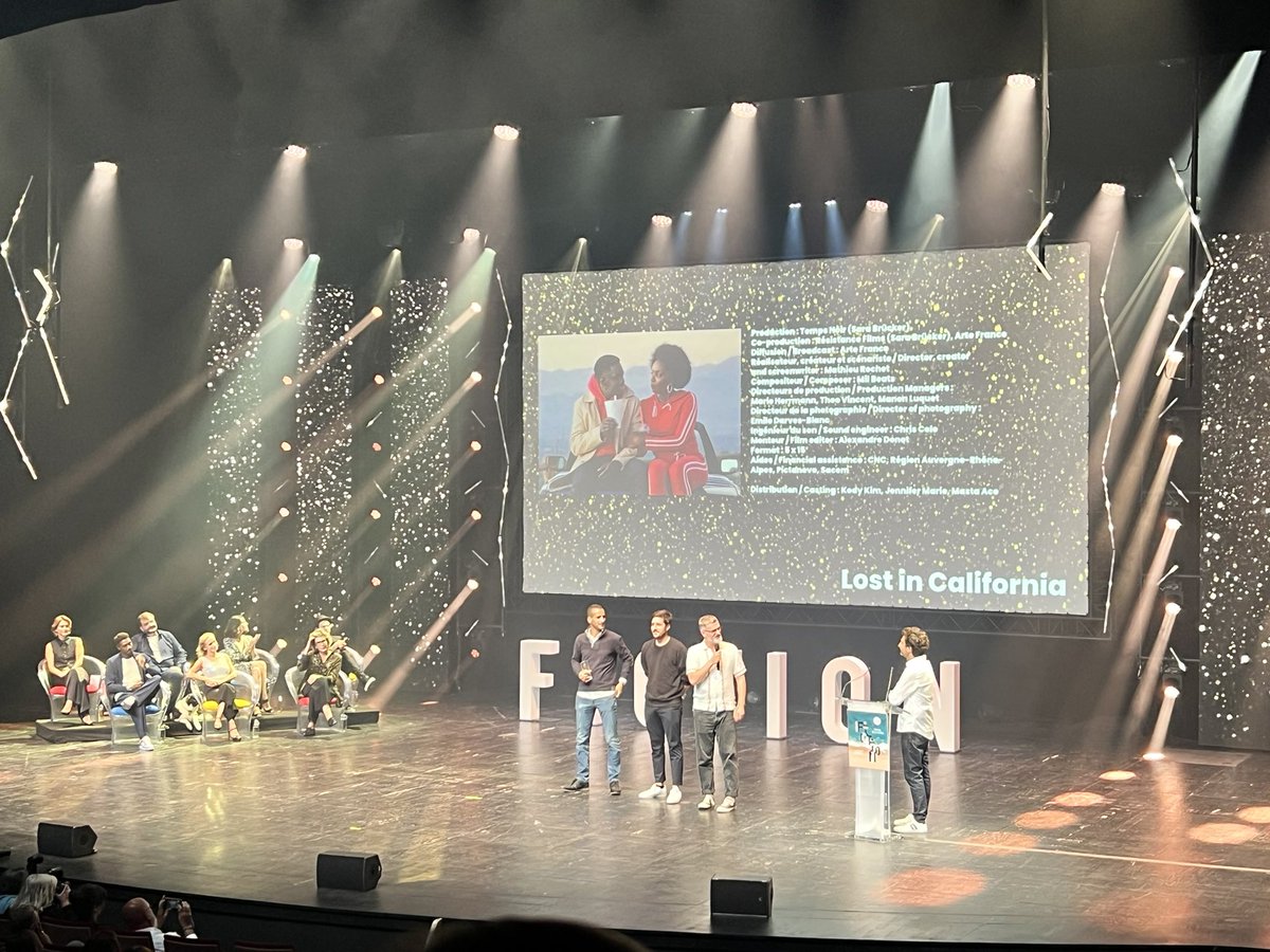allocine's tweet photo. Le Prix de la Meilleure série moins de 20 minutes est décerné à #LostInCalifornia. #FFTV @ARTEfr @festivalfiction https://t.co/STiQtgmS7c