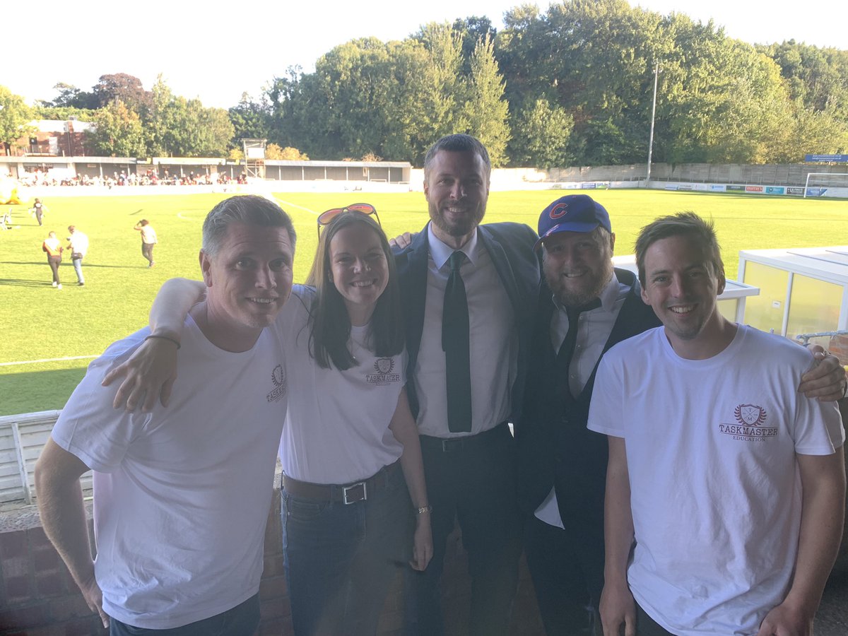 TaskmasterEdu's tweet photo. Safe to say @rickedwards1 and @timkeyperson got a little more than they bargained for when they agreed to ‘come and toss a coin’ for @AlexHorne today. But they were excellent and added to the overall awe and wonder of the #TaskmasterGathering. 

#TaskmasterEducation #TaskEd https://t.co/mlVoba6SNh