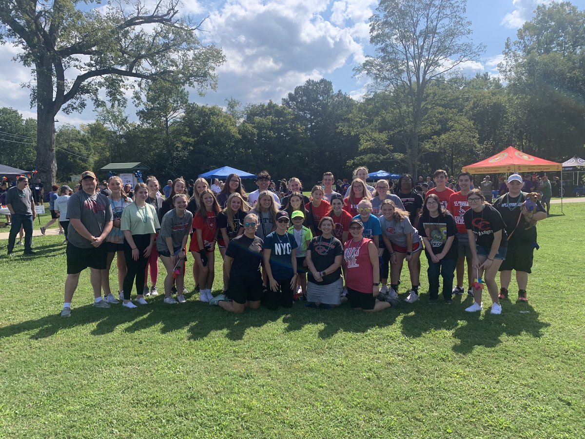myhenley's tweet photo. FBLA members participated in the Out of the Darkness Walk this morning! https://t.co/rVtPs7i8e3