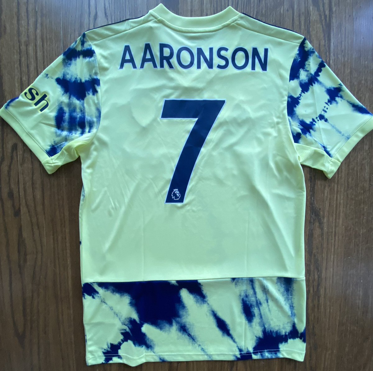 I’m having Leeds United (States of America) withdrawals so let’s do a giveaway! Retweet and leave a comment for a chance to win a Tyler Adams or Brenden Aaronson @LUFC jersey!