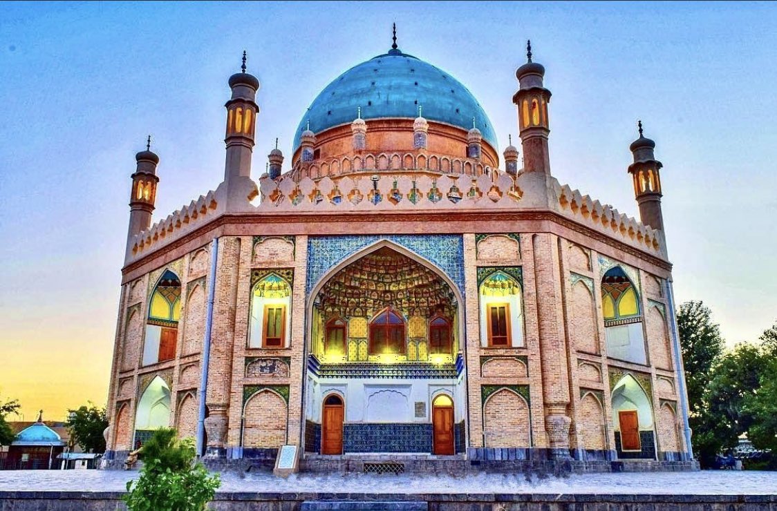 VisitAFG's tweet photo. Ahmad Shah Durrani Tomb, Kandahar https://t.co/Q1oH3eITUE