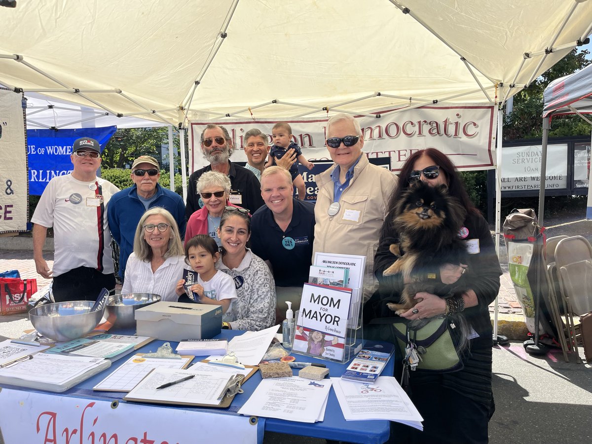 CindyFriedmanMA's tweet image. Always a great time at Arlington Town Day, running into friends old and new!