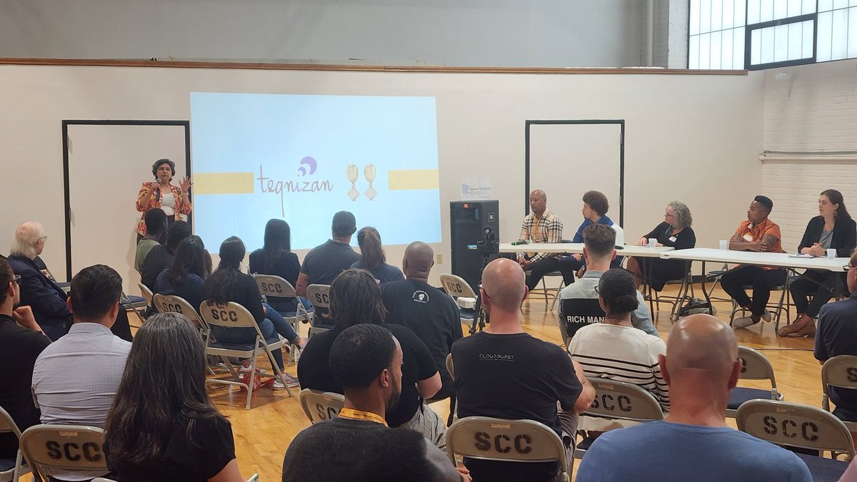 MNblockchain's tweet image. Two of several pitches at the Shark Tank portion of today&apos;s events for @tcstartupweek. 

Great seeing all these tech entrepreneurs in #minneapolis.

#minnesota
#TCSW2022