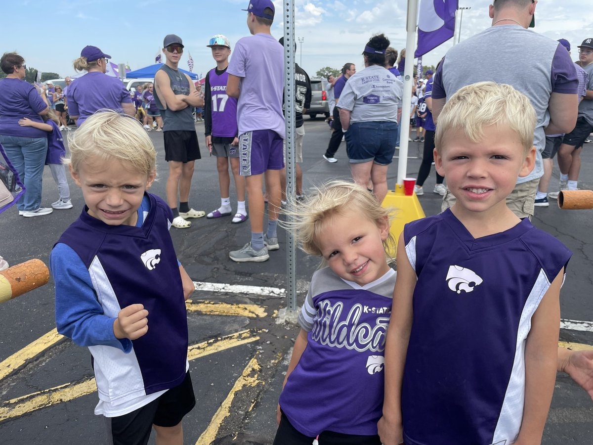 heidijsmith's tweet photo. Go Cats! #KStateFB https://t.co/YXishTOkg4
