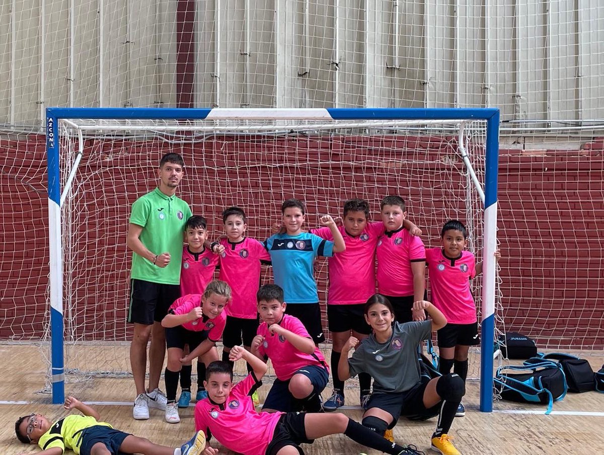MostolesFutsal's tweet photo. Día de partidos de preparación para Benjamines, Alevines, Infantiles, Cadetes y Juveniles con muy buenas sensaciones 💪 Gracias a @adalcorconfs , @rivasatlantis, @sportsala12parla y @argandafutsal por la colaboración mostrada y deportividad en todos los partidos
#123futsal❤️ https://t.co/nwvNFxyi8W