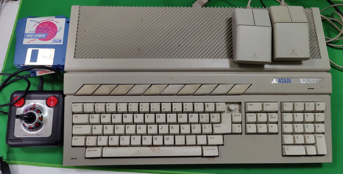 TzibuTwitch's tweet photo. Here are this months unboxing items. Next unboxing will be on 15.10.2022.
5/7
#twitchaffiliate #twitchtv #twitchgamer #gaming #retro #retrogames #twitch #retrogamer #unboxing #retrocollecting #atari #atari520stfm https://t.co/558Bccm9lv
