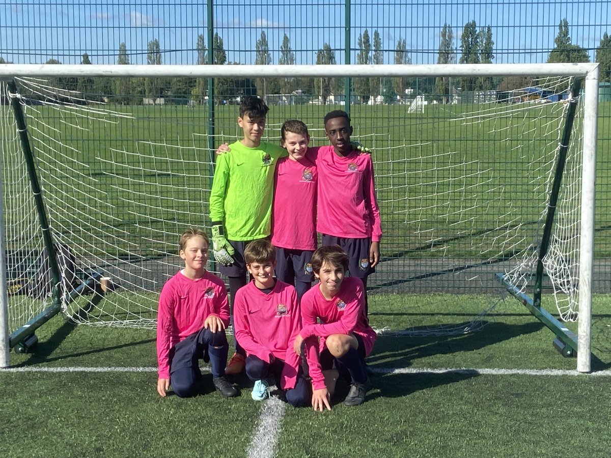 Glorious morning of football! Thank you <a href="/thomassclapham/">Thomas's Clapham</a> for two great games for 2nd XI and U11A and @fulhamprep for a great tournament for 1st team! Well done all! 👏👏👏