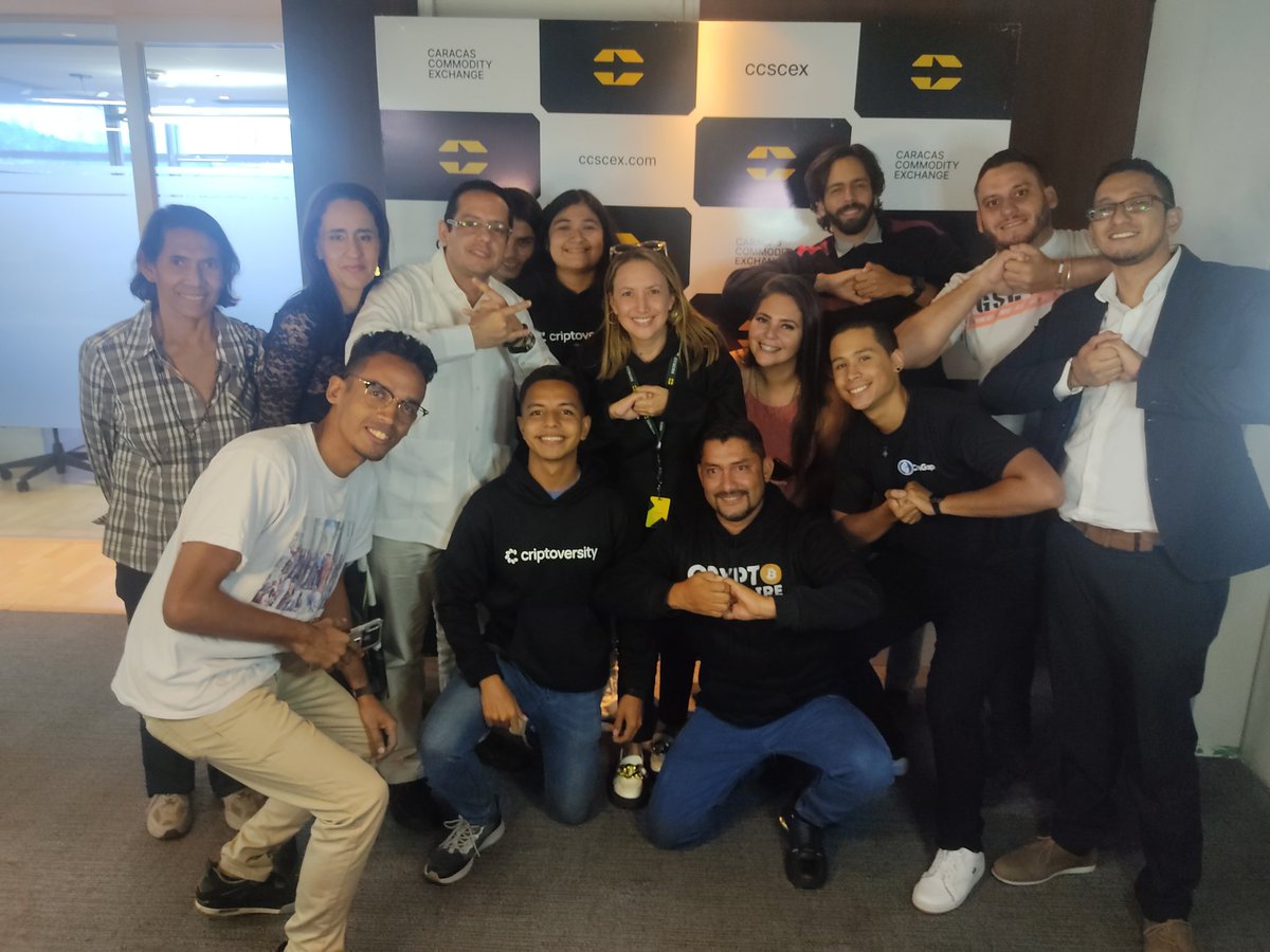 HandshakingDigi's tweet photo. Comunidad #Handshakers ๐ค https://t.co/nXoVCKUeuB