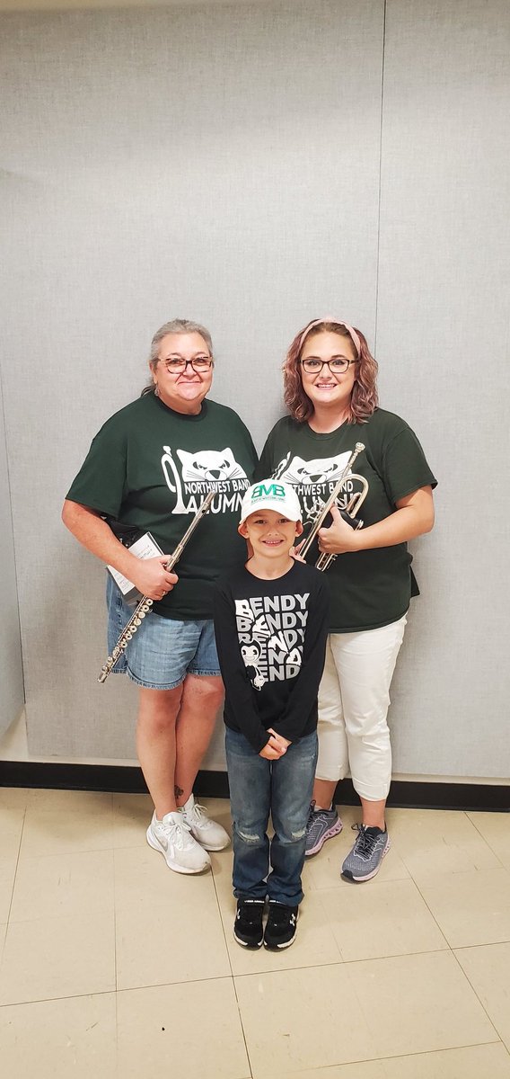 NENmusicians's tweet photo. @NEN6thgrade and I at NWMSU Alumni Day with the @BMB_NW OABAAB!!! https://t.co/OxXONxrUGH