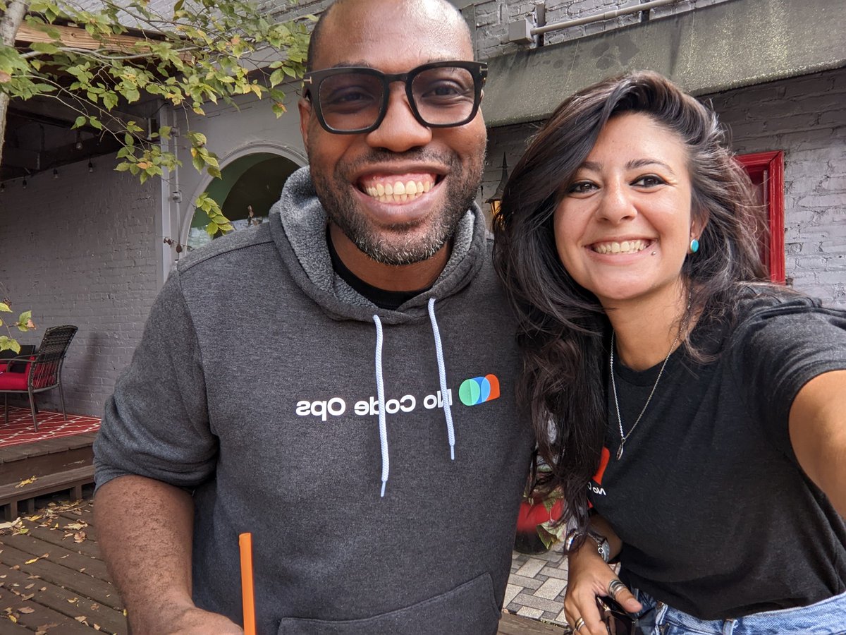 CCafeo's tweet photo. Had a fantastic time in Atlanta and Asheville thanks to @PhilipLakin and the amazing team at @nocodeops! 😎🇺🇲

Guess what? I also had the chance to meet up with this awesome human! 😍🔥
@edmundamoye 💪
▫️
#community #NoCode #operators #inops #ops #smile #nocodeops #tech https://t.co/XSK80QGEc8