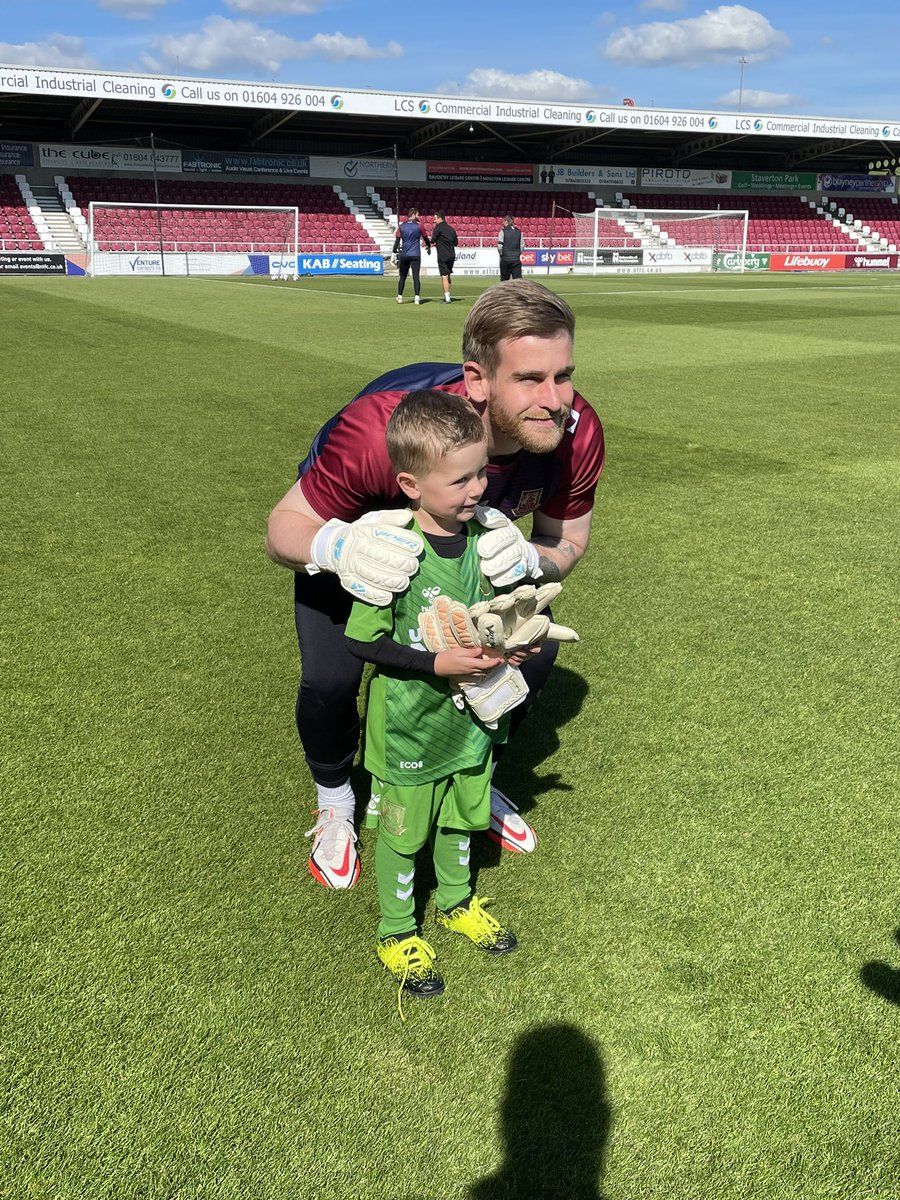 Masterson29's tweet photo. Big Thank you to @ntfc today,  the boys had a great day being Mascots, big thanks to @SamHoskins_14 and @LeeBurge01 for making the day amazing for them. Last seen re-acting the result !!! Thank again. https://t.co/F5C9k1iT0R