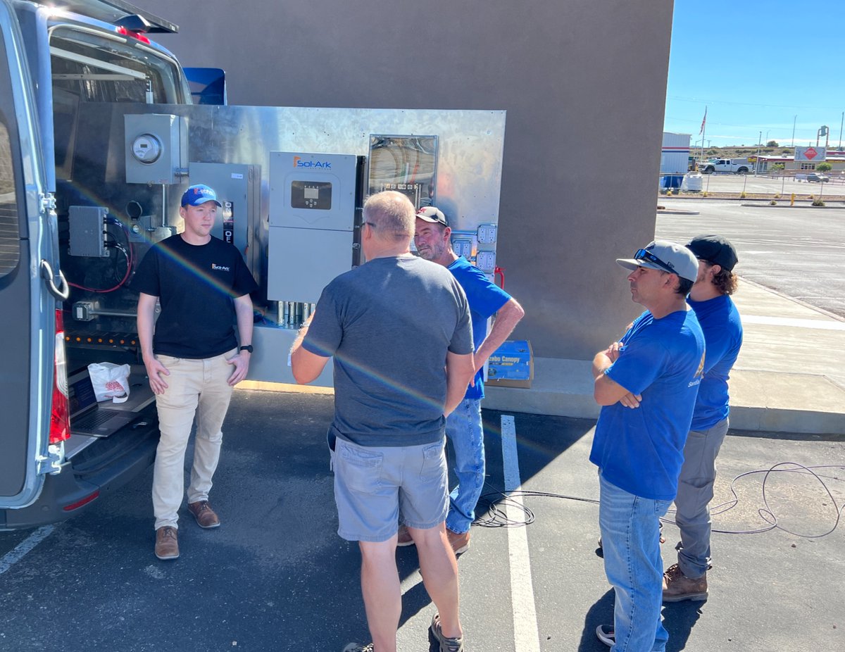 SolArkSolar's tweet photo. The training van is currently out at Greentech Renewables in Albuquerque! Having a great training session, and looking forward to many more along this tour π Come see the van at SPI next week!
#SolArkSolar #TrainingVan #Tour #Training #LiveDemo #NewProducts #SolarPower #USA https://t.co/dXIRPWKFFp