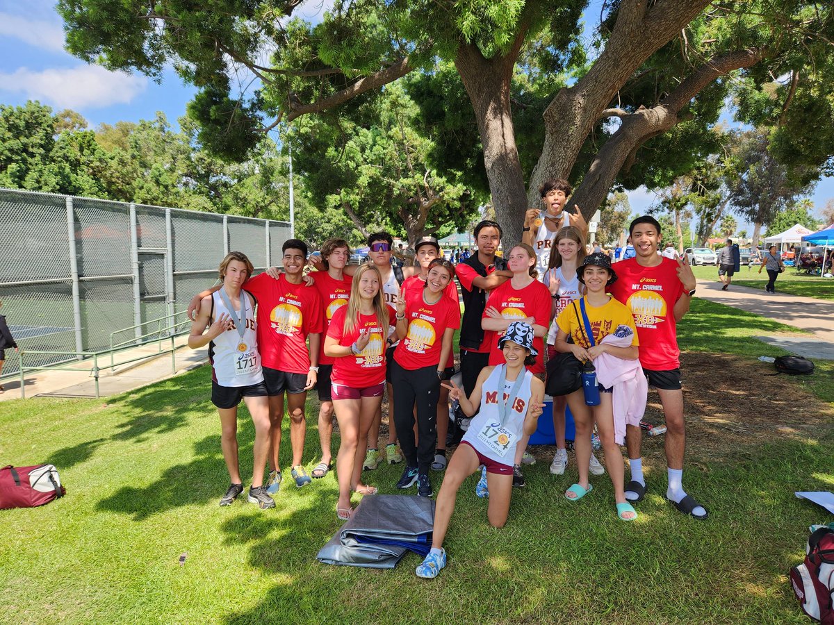shattered71's tweet photo. Coming back with some hardware..another successful trip @MtCarmel Invite.#MPXC https://t.co/fjIltrG1w1