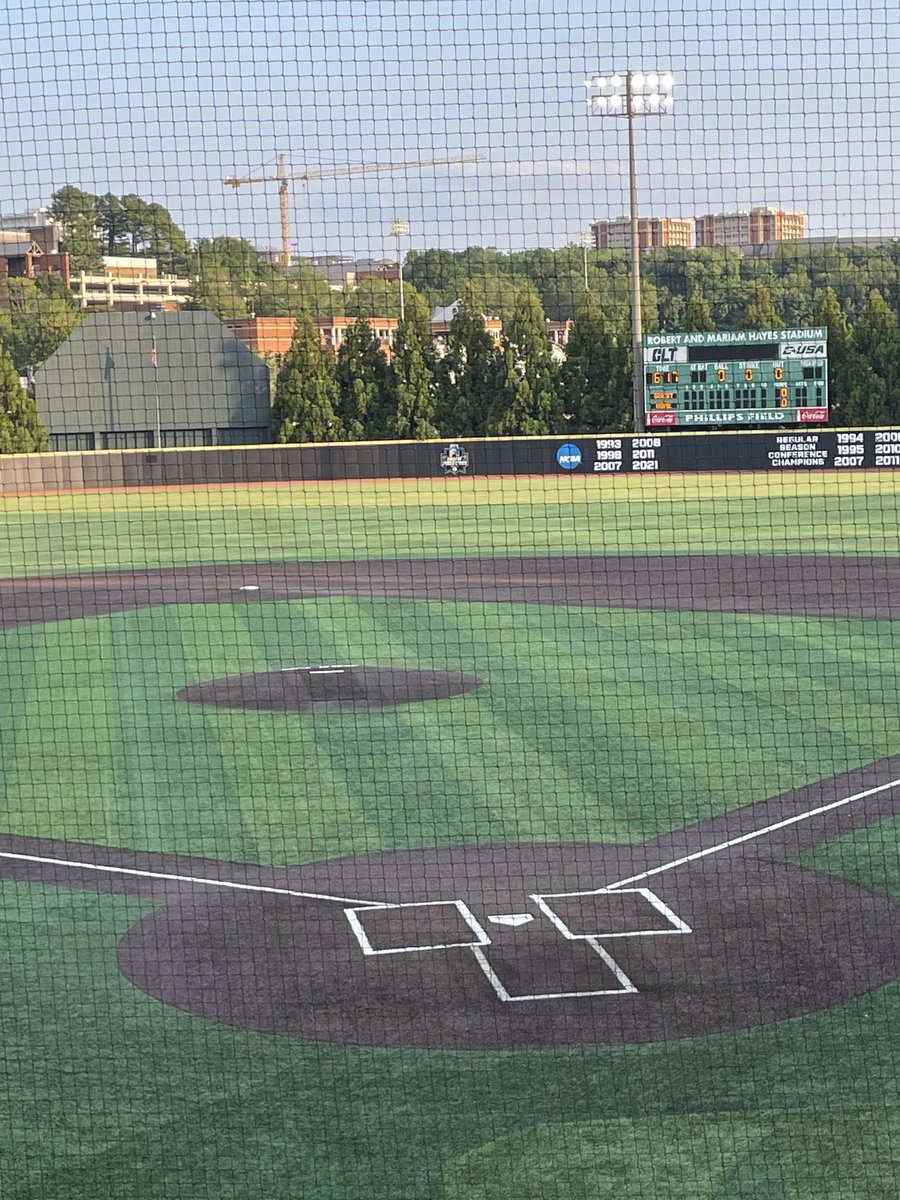 JamesKilgo4's tweet photo. Great day for some baseball ⁦@unccharlotte⁩. https://t.co/94FcxzSmAm