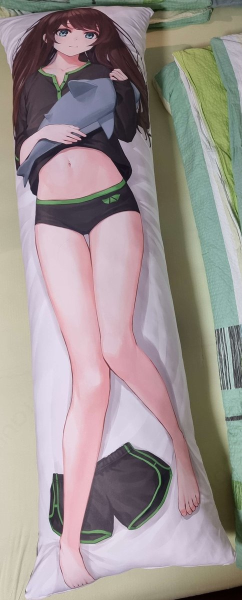 shuni_chan's tweet photo. I'm happy to announce that my dakimakura is done and shipped to those who ordered it! 
Thank you @fules_jp for the opportunity, AquaVeil is great and sooo soft. 😻
And thank you @tatsukanoe for the artwork! https://t.co/AWEbQ3wc5Q