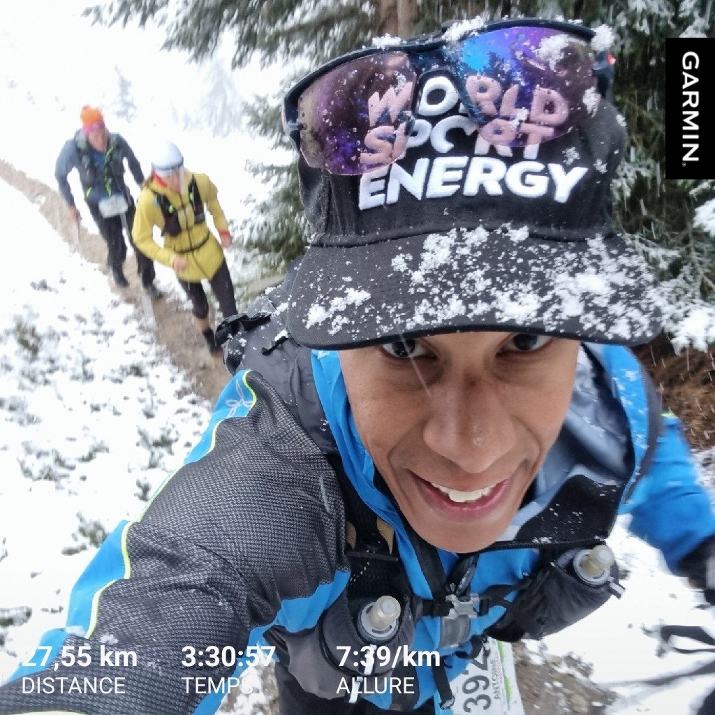 Saturday_17_09_22 what about #september first 🌨❄☃️ 😱 #wintertrail #traildesdentsdumidi 🏃‍♂️🗻 in advance 🤣. Love my swiss montains country and you🥰? Time 3h30,57sec / 30km / elevation 1570m #worldsportenergy®️ #nutritions #personaltrainer #headcoach #trailrun #champery #snow