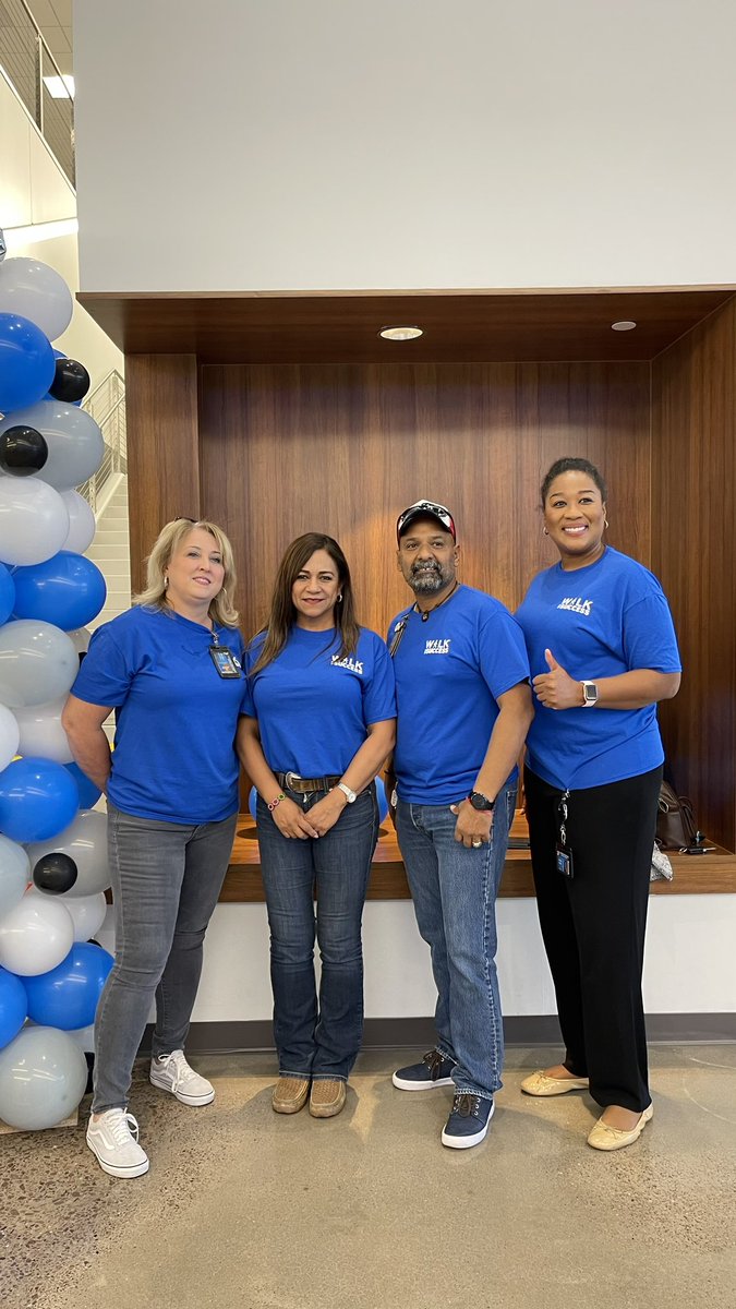 rguerrero_JDS's tweet photo. It was a #Funtastic Saturday morning. #TeamSISD #Walk4Success #GetThemBack @DW_K8S @SISD_PK8 https://t.co/fWPzGKGGm8