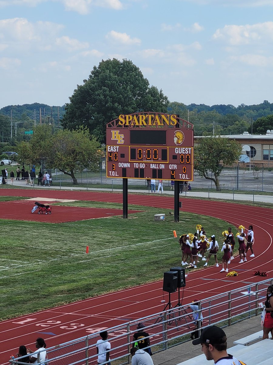HEAthletics's tweet photo. Game. HE 40- Affton 0 https://t.co/Ra4dtvL1wC