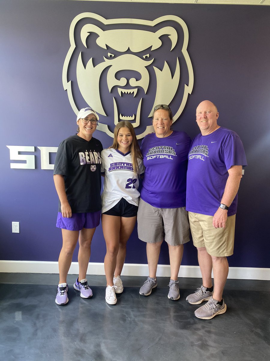 Libby McIntyre tweet media