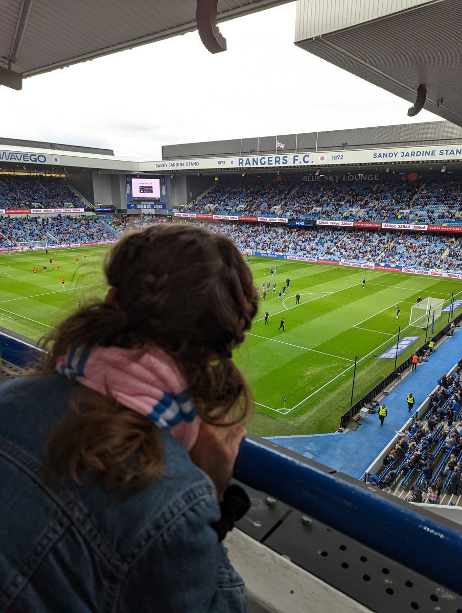 1st trip to Ibrox today to watch the famous <a href="/RangersFC/">Rangers Football Club</a> for my oldest daughter, got the result, not really the performance, but safe to say she can't wait to go back. 🔴⚪🔵