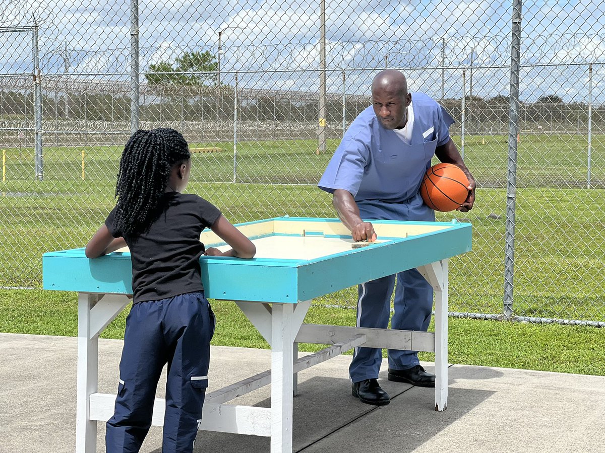 FL_Corrections's tweet photo. Today, @GodBehindBars reunified families at Hardee CI, creating special memories for the incarcerated. We thank volunteers &amp; staff for helping inmates reach their goals and fulfill the Department's mission. For info on volunteering with FDC, visit https://t.co/E9xR4OG0aV. https://t.co/pevynOZqyn