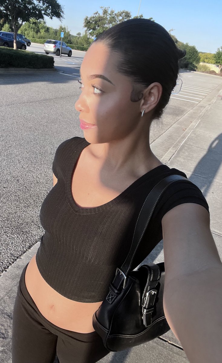 mjmarchons's tweet photo. Shopping days are the best days🖤 https://t.co/T0LaHHOpmX
