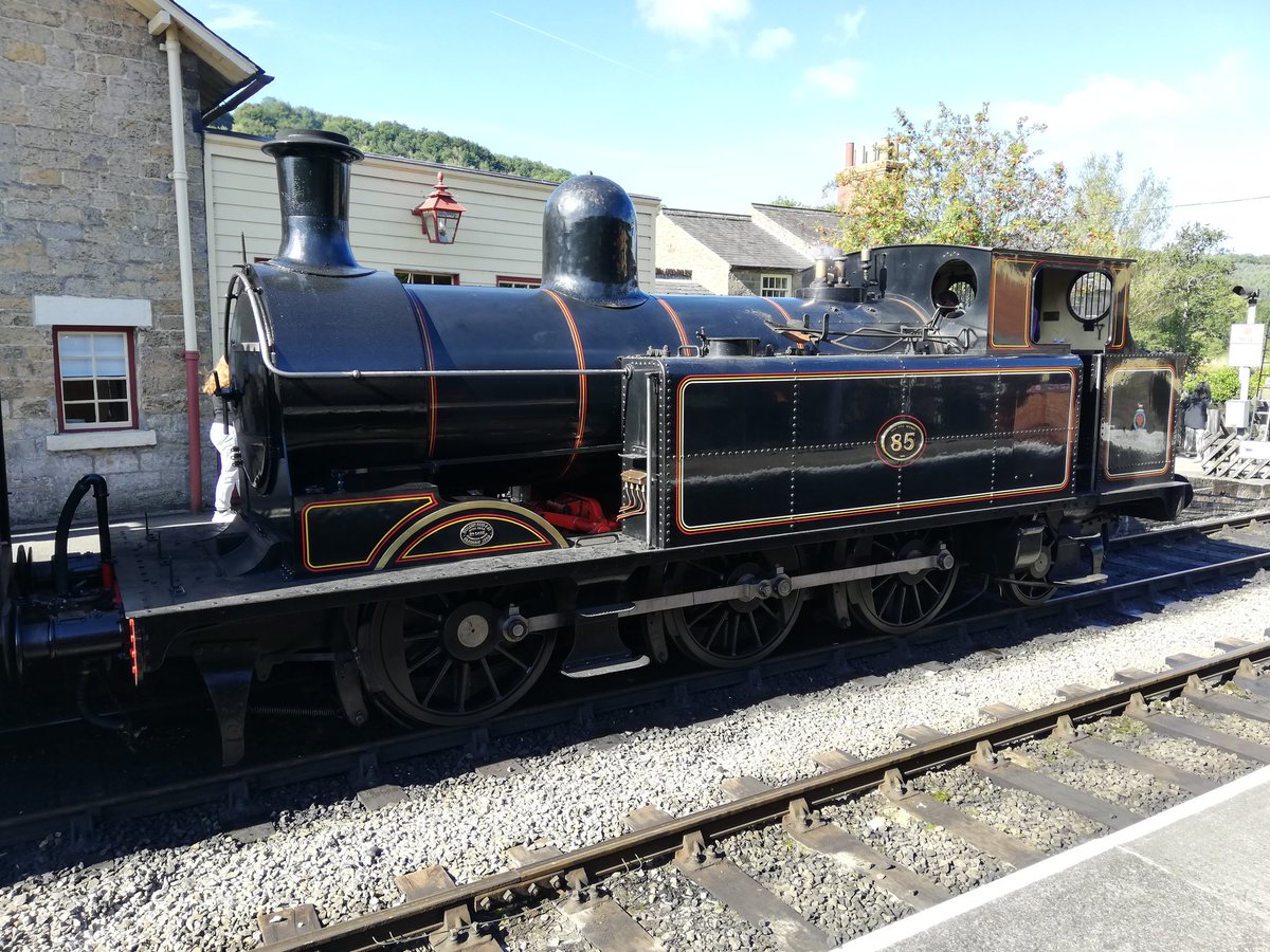 jaymz_hatstand's tweet photo. Had an absolutely lovely day out @nymr today, Seb very much enjoyed himself (as did we!) The staff were fantastic, friendly and helpful. It was great to see TVR 85 out already too, a most welcome surprise! #Yorkshire #Railways #ClassicSteam https://t.co/Ywj9yhpyyk