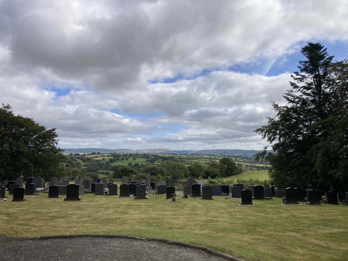 EdwardDixon91's tweet photo. Rich and I drove to Wales and back today. It’s a staggeringly beautiful part of the world https://t.co/rLYS87MQaM