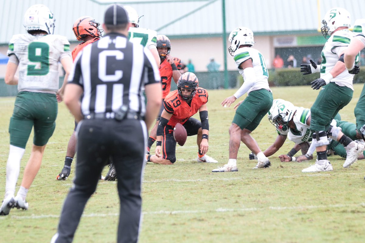 PrincetonFTBL's tweet photo. Kenny Lim … Ring the Bell! 

#JUICE24 🍊🥤 https://t.co/fkM5h0bRY5