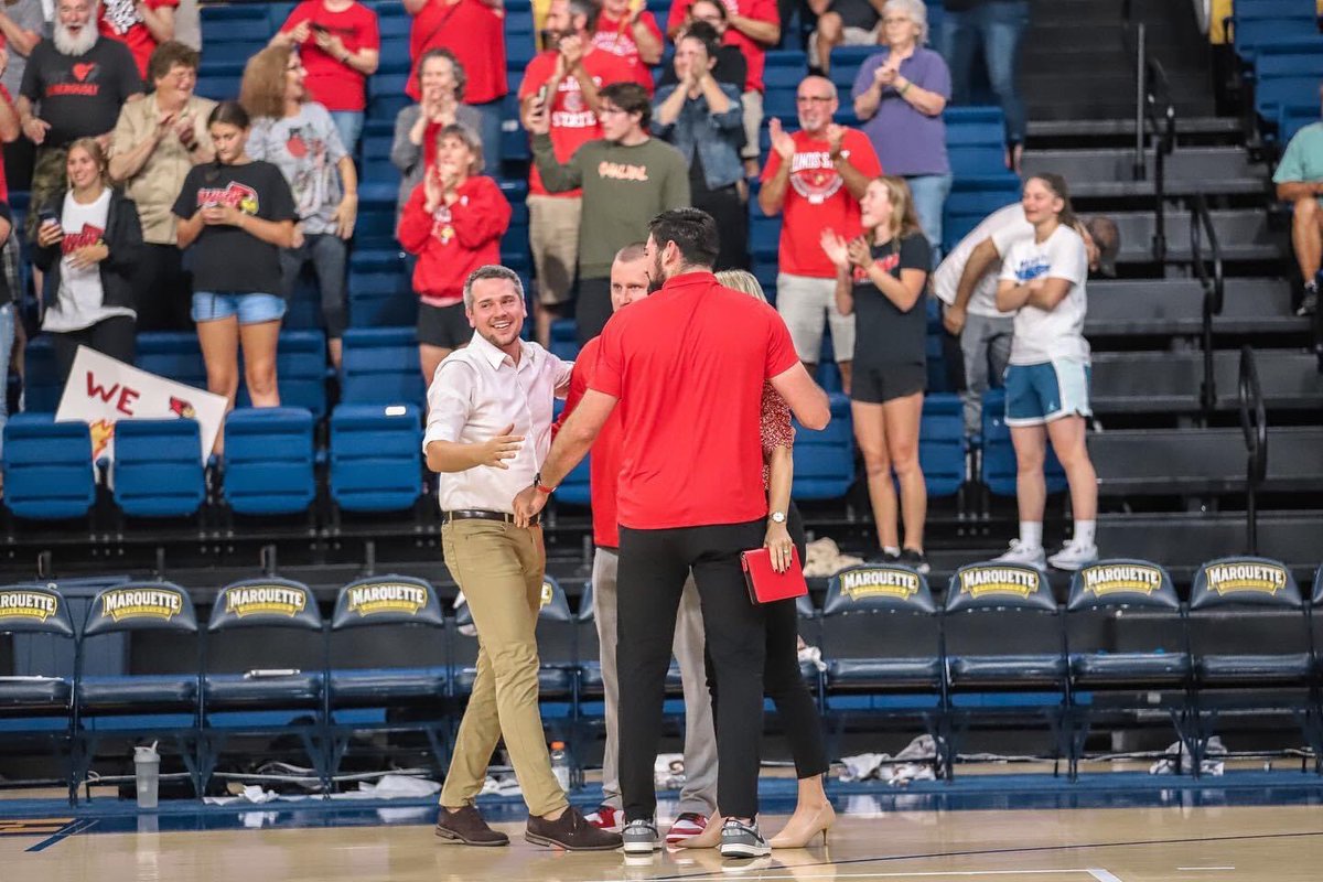 saxman210's tweet photo. I know it’s WAY early in the season but I already love the @AllieMatters hire to replace @LeahJohnson_VB. The fun, energetic, team first mentality of her staff jives so well with this team. Can’t wait to watch her pile up the WINS! #REDBIRDVB https://t.co/jKDZOlCH3c