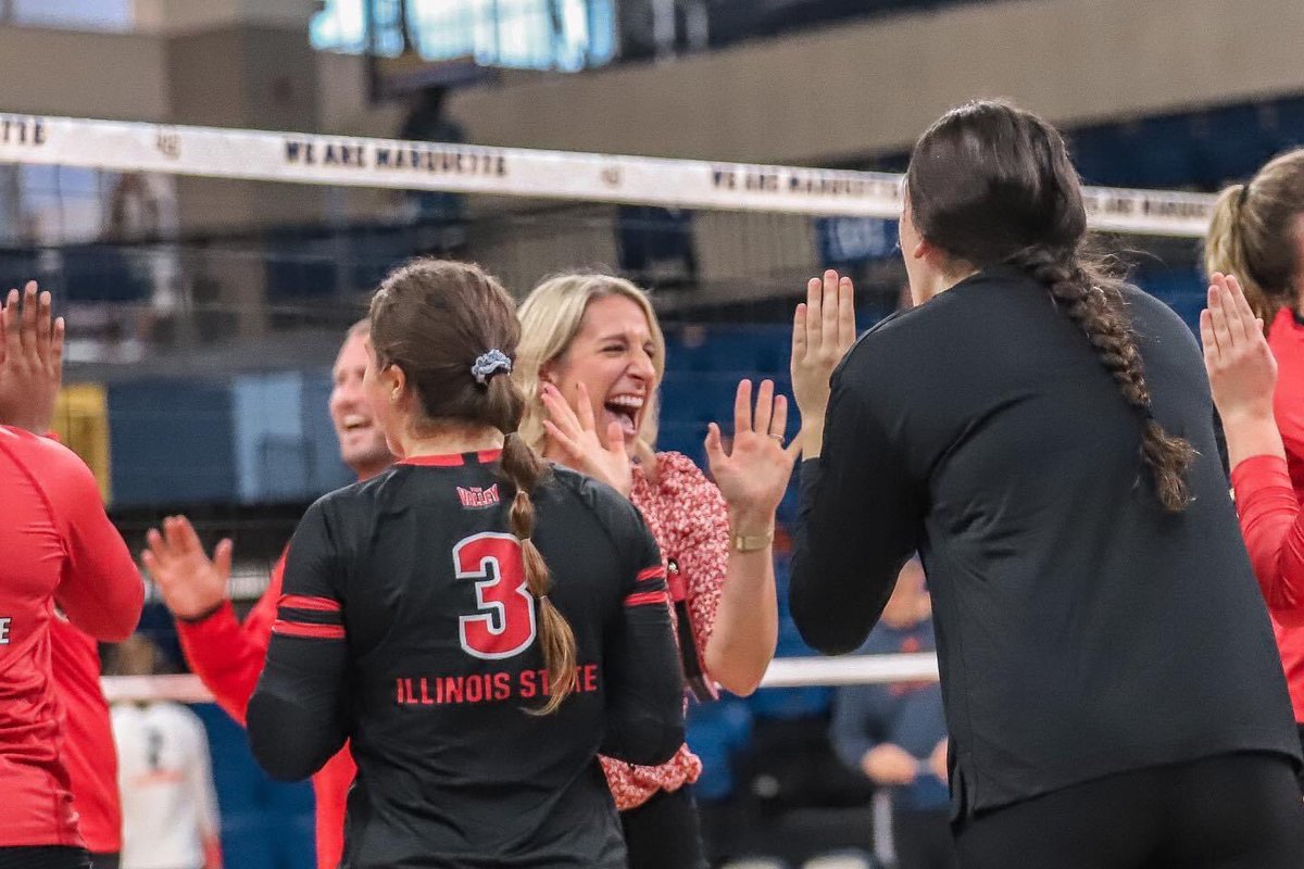 saxman210's tweet photo. I know it’s WAY early in the season but I already love the @AllieMatters hire to replace @LeahJohnson_VB. The fun, energetic, team first mentality of her staff jives so well with this team. Can’t wait to watch her pile up the WINS! #REDBIRDVB https://t.co/jKDZOlCH3c