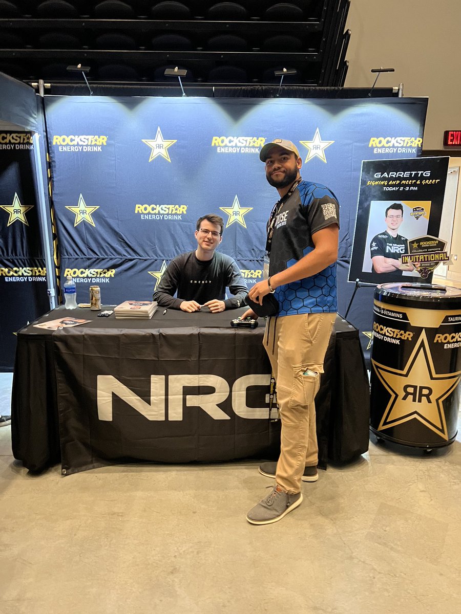 Gatormelon's tweet photo. Magical moments happening in these photos. Thank you to @rockstarenergy and @GarrettG for this wild moment. @flamethrowr_ had a dream come true, @Sappy_US gained some deep insight into the game, and I got his input on RLCS coaching. https://t.co/0E0DdRx9R4