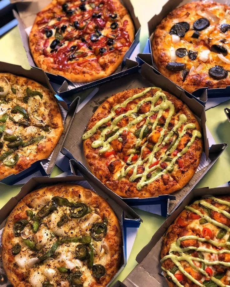 Fooddcircus's tweet photo. Pizza 🍕
#pizzabnb #pizza #FoodTruckBattleSS2 #foodie #food #Foods #FoodFestival #yummy #burgers #love #fastcum https://t.co/o6OgIHLKt0