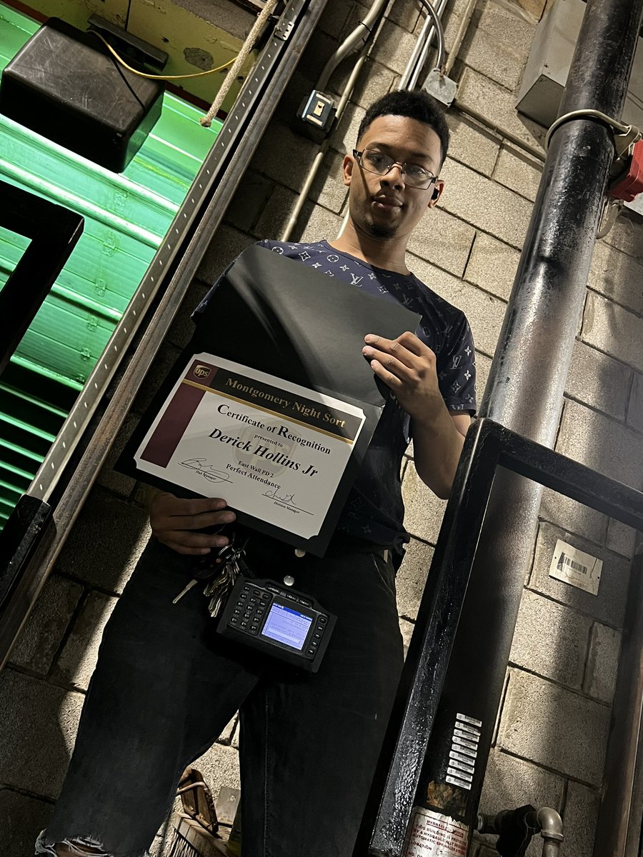 HubAlabama's tweet image. Say congrats to these 4 for having perfect attendance their first 30 days! We love to see the dedication! #ups