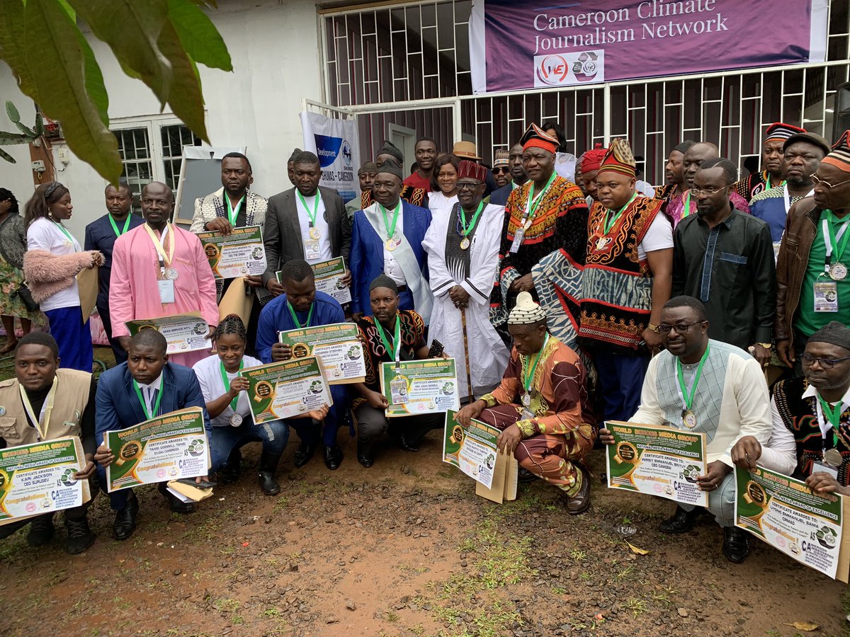 dukefranky's tweet photo. … And the next thing was that I was being recognized for my service to people and planet at the 2022 Green is Gold Cameroon Media Awards Against Climate Change.
Thank you all for the support. I dedicate this award to more service to people and planet.
#EnvironmentalEducator https://t.co/65BF2fZcH3