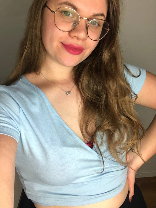 Good Morning #thursdayvibes https://t.co/gggcC0ZpKi https://t.co/Oj9f97venU<a href="/tag/thursdayvibes"class="tags">#thursdayvibes</a>