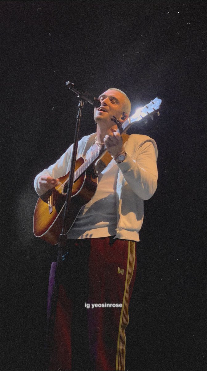 indygoroses's tweet photo. hey ari, are you happy? @lauvsongs 
📸: yours truly 
#lauv #lauvsongs #lauvtour #all4nothing https://t.co/12tPXYIHkX