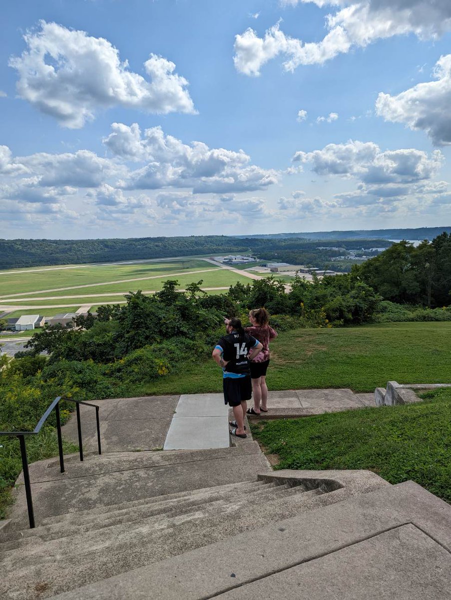 Sad they boys lost again today... But at least @j4mmaa came with me to have a Cincinnati picnic. 💙🖤 #14istheGOAT